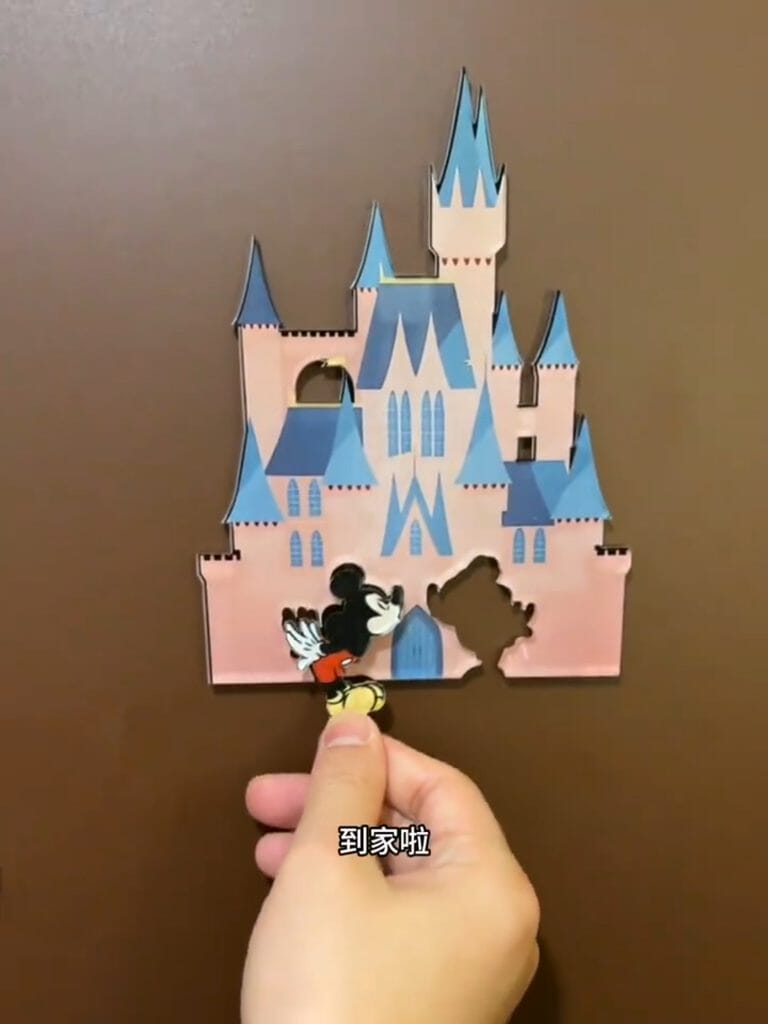 Mickey Mouse dan Minnie, gantungan kunci pasangan, liontin kartun, gantungan aksesori