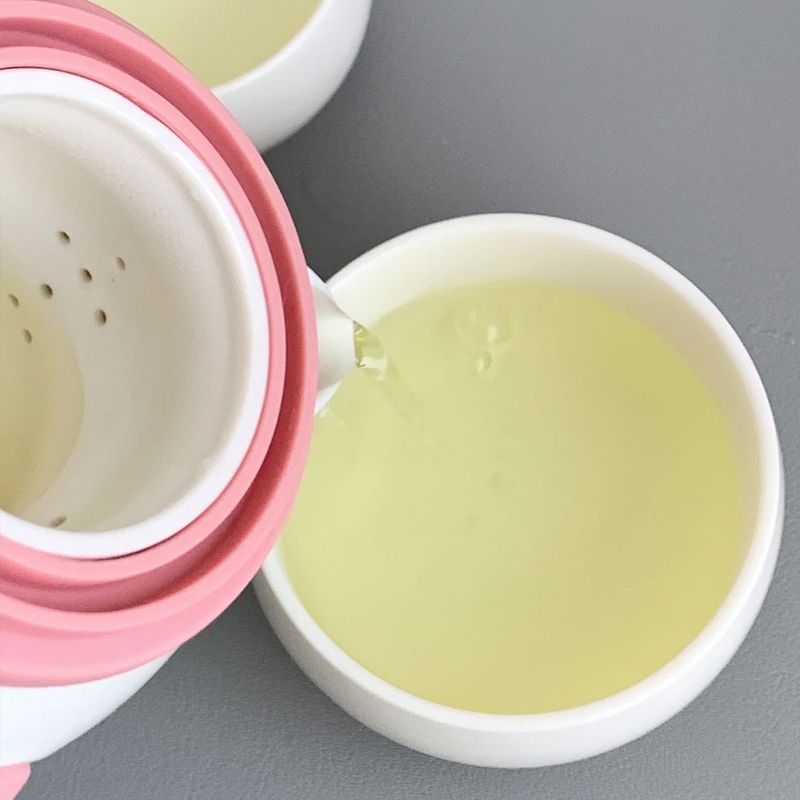 Set Teh Hellokitty Teko PA Kecil Set Teh Portabel Travel Kartun Teko Lucu Cocok untuk Hadiah Anak Perempuan