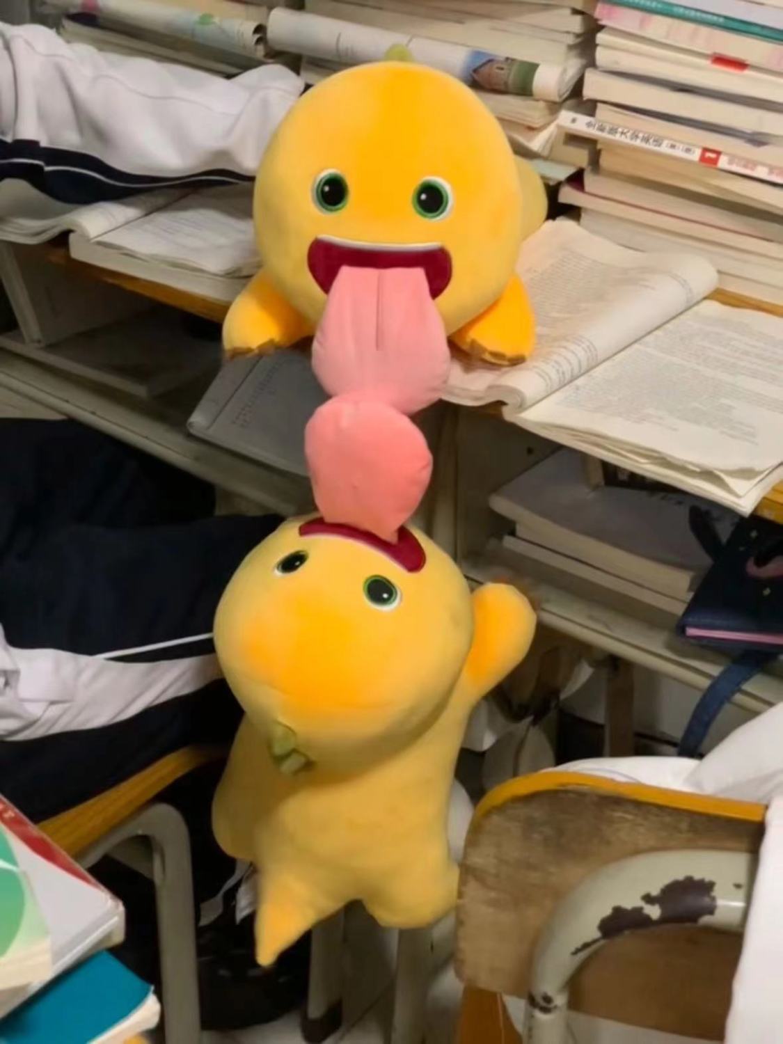 Boneka Naga Susu Ciuman Magnetik Tiktok Boneka Lidah Panjang Liontin Boneka Ciuman Lidah Hadiah Ulang Tahun Hari Valentine