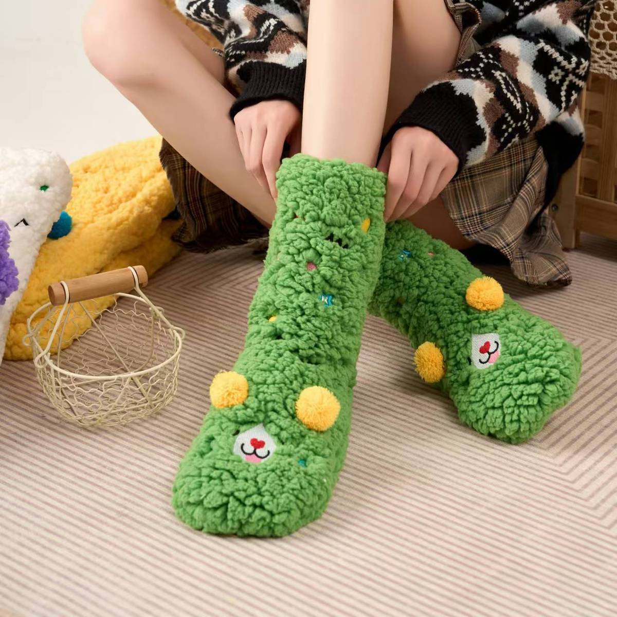Thickened Non-Slip Floor Socks Cute Cartoon Embroidery Female Sleeping Socks Warm Berber Fleece Thick Fleece Socks Female