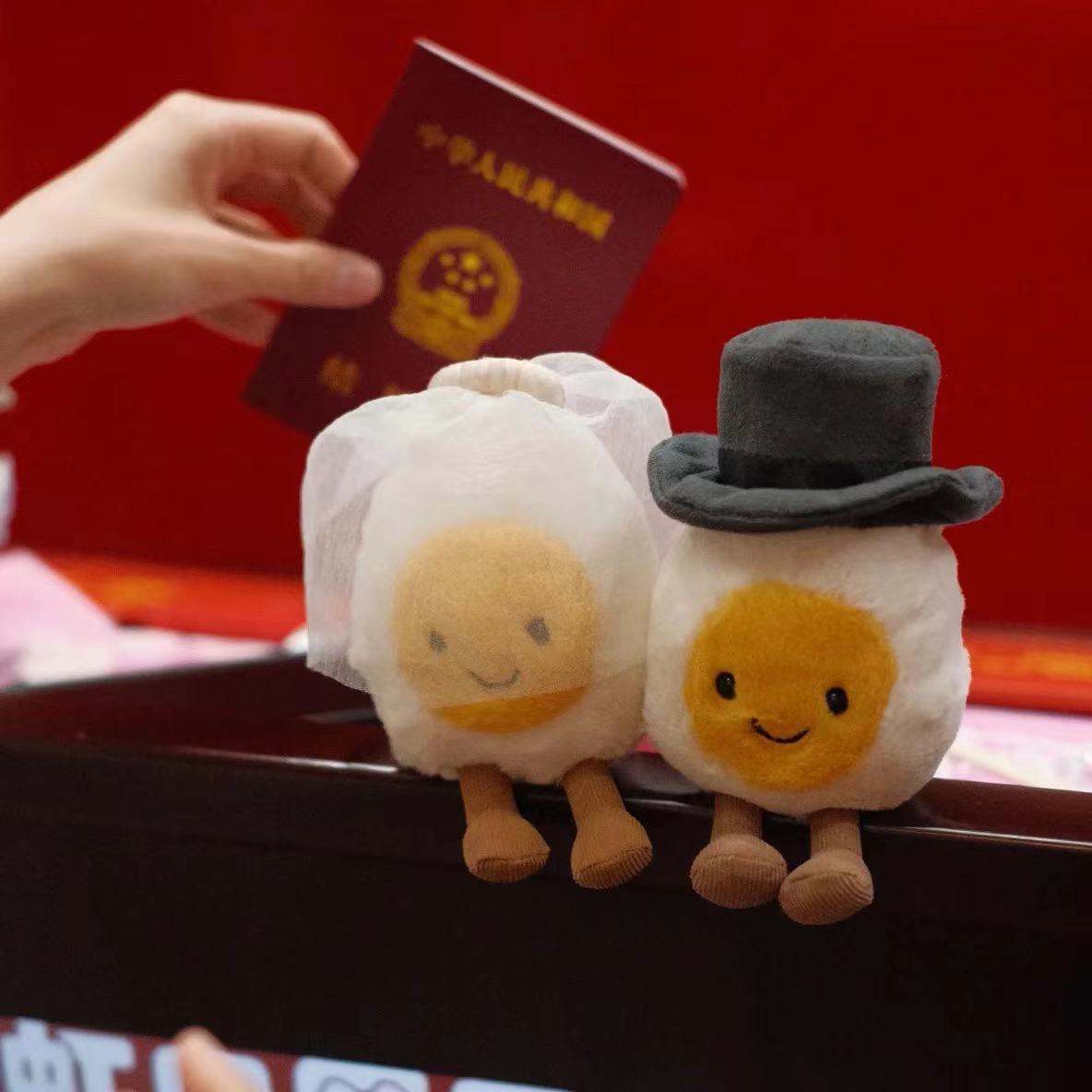 Boneka Boneka Telur Rebus Dokter Kelulusan Boneka Pengantin Pria dan Wanita Boneka Telur Rebus Hadiah Kenyamanan Anak