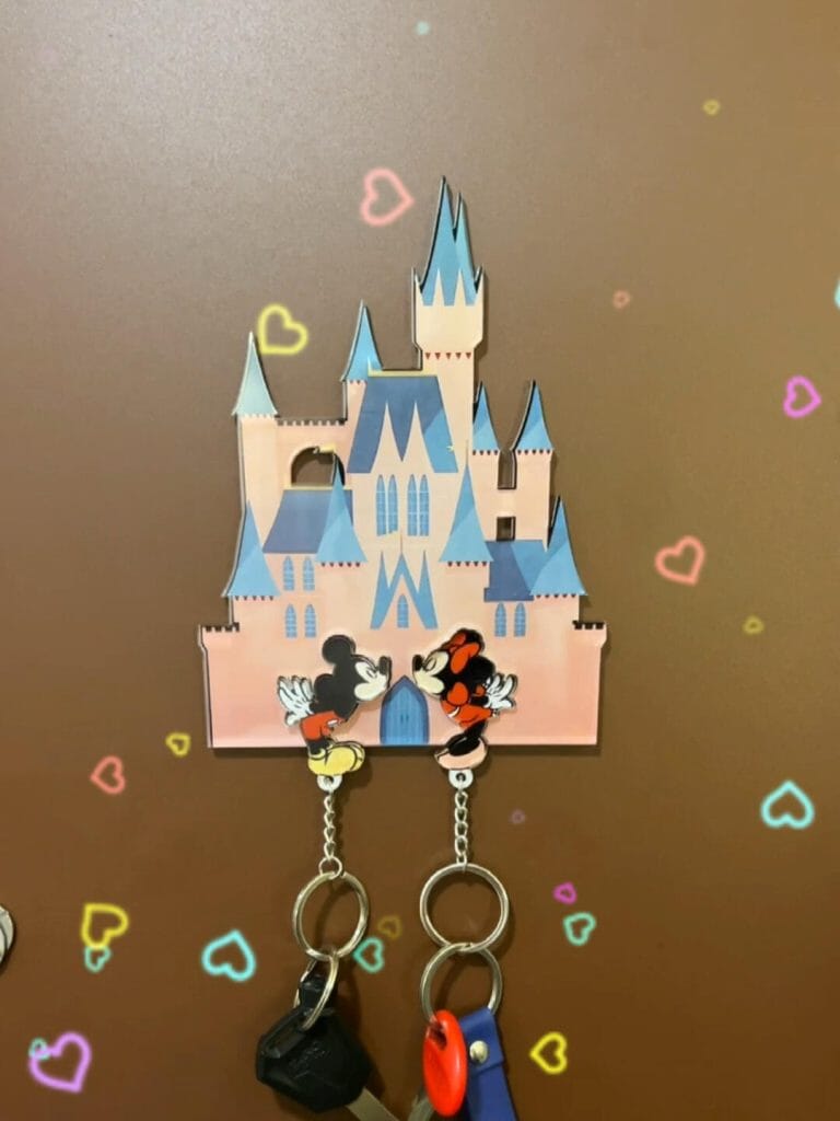 Mickey Mouse and Minnie, couple keychain, cartoon pendant, accessory hanger