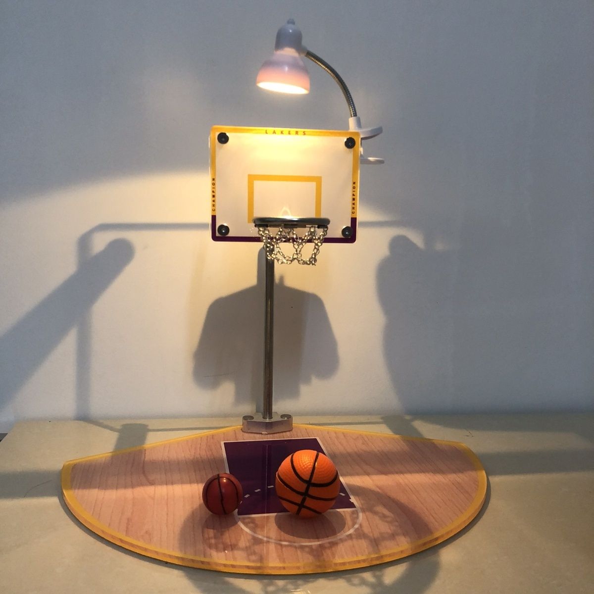 Basketball Hoop Mini Room Desktop Mini Basketball Stands Decoration Handmade Original American Basketball Mini Basketball Hoop