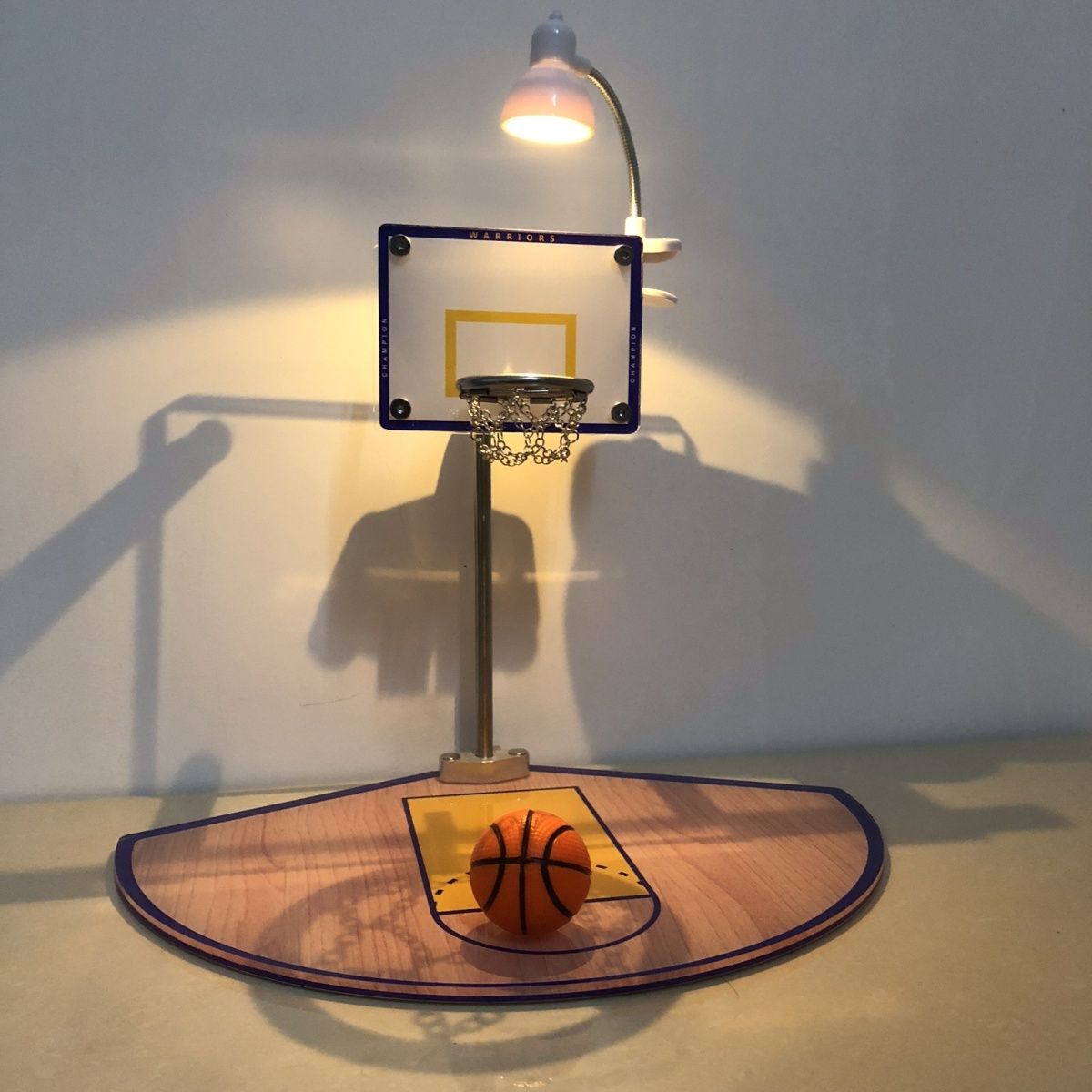 Basketball Hoop Mini Room Desktop Mini Basketball Stands Decoration Handmade Original American Basketball Mini Basketball Hoop