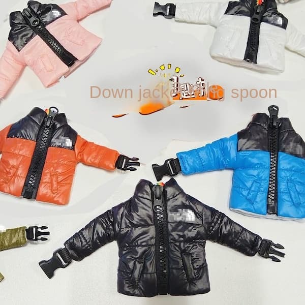 Mini Down Jacket Keychain Unisex Backpack Exquisite Key Ring Storage